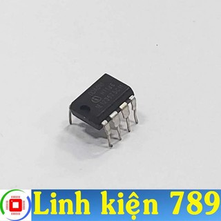 Dda010 ic dao động 010 dip-8 mới 100%