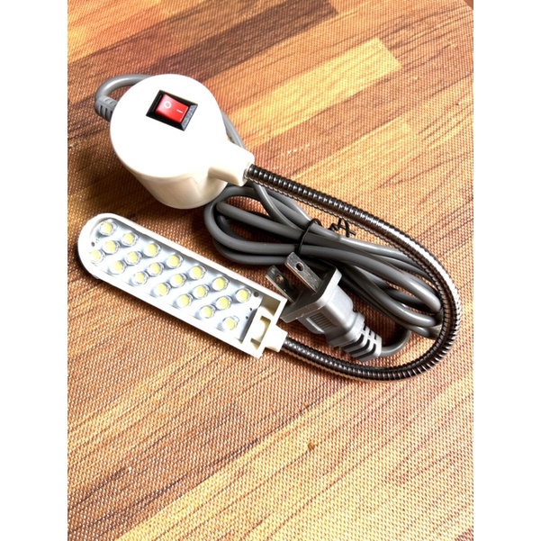 Đèn Led, đèn cần máy may siêu sáng, siêu tiện lợi dùng trong ngành may và để bàn văn phòng