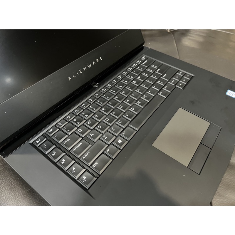 Laptop Dell Alienware 15R3 cấu hình gaming i7 | 16gb | nvme 512gb | vga 1060 máy tính