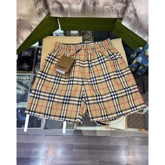 Quần đùi nam kẻ BBR