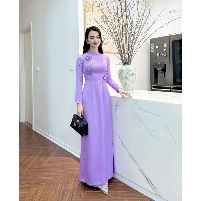 Áo dài truyền thống tím thêu ruy băng