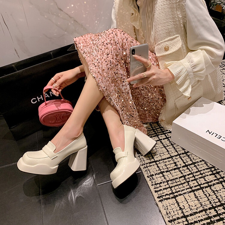 Giày Cao Gót Màu Bóng Phong Cách Mary Jane