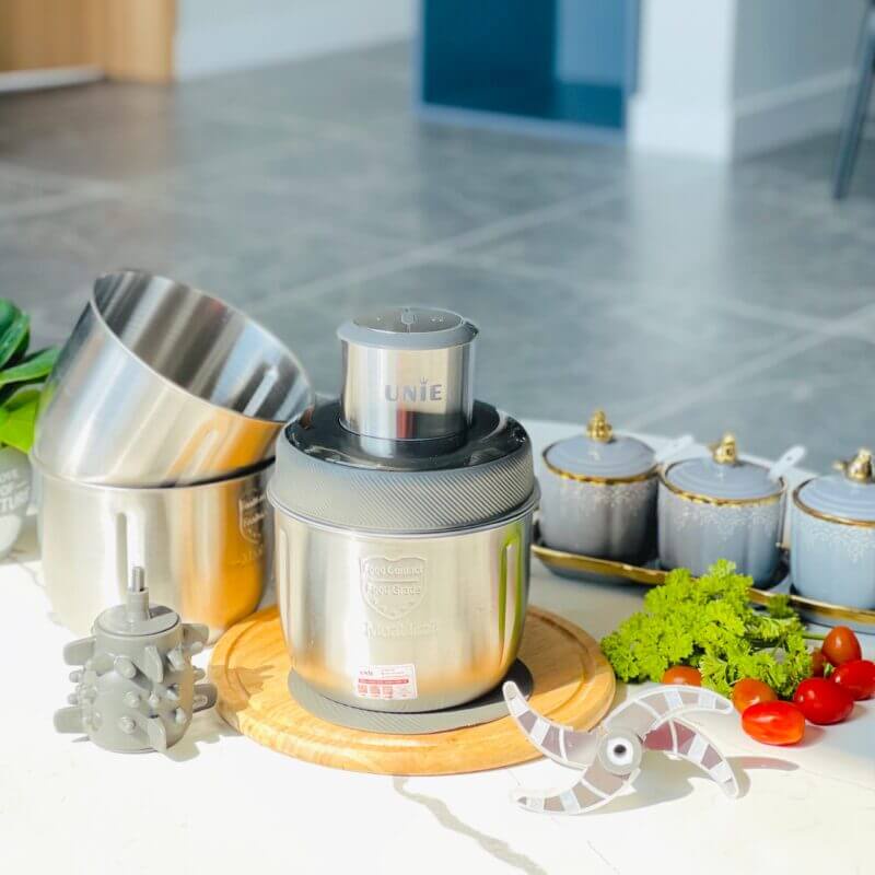 Máy xay thịt Unie Ue226, có lưỡi bóc hành tỏi, 2 cối inox, công suất 300w, bảo hành 12 tháng