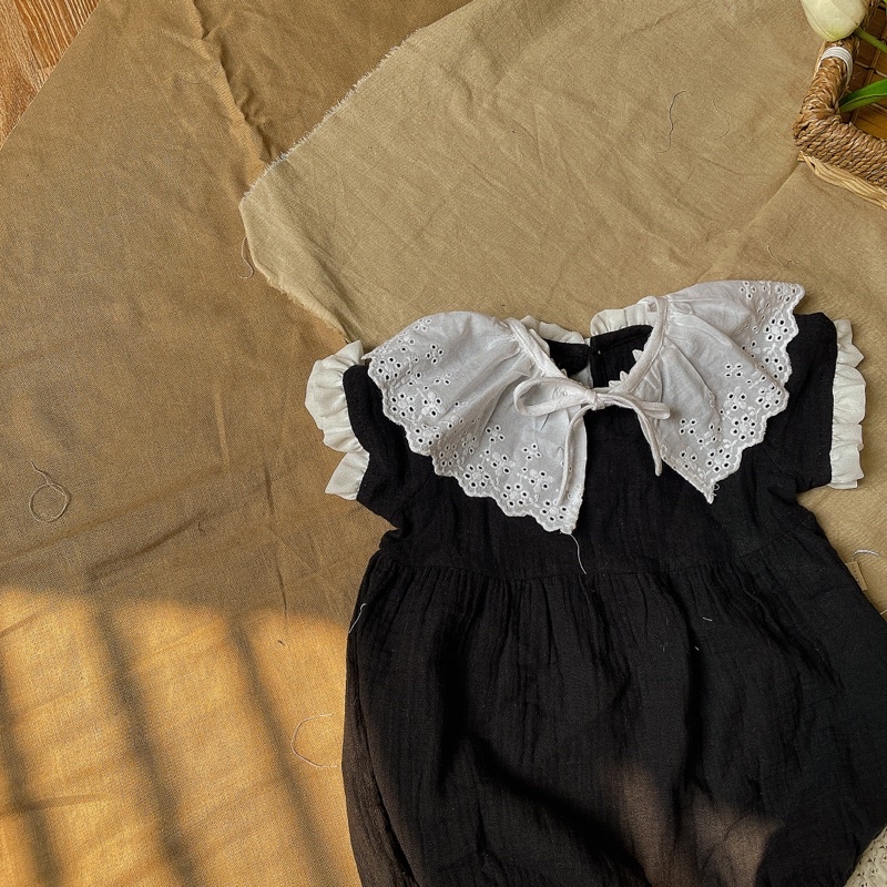 Yếm thô thêu đẹp xịn em bé gái