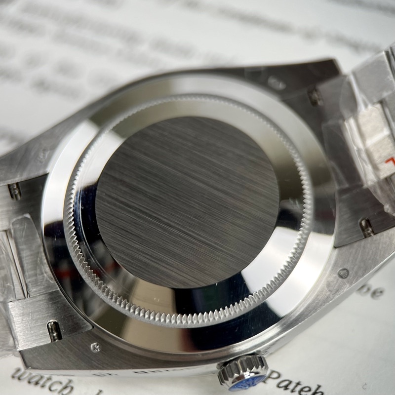 Đồng hồ nam Daydate mặt xanh lá size 41mm máy cơ Thuỵ Sỹ 3255