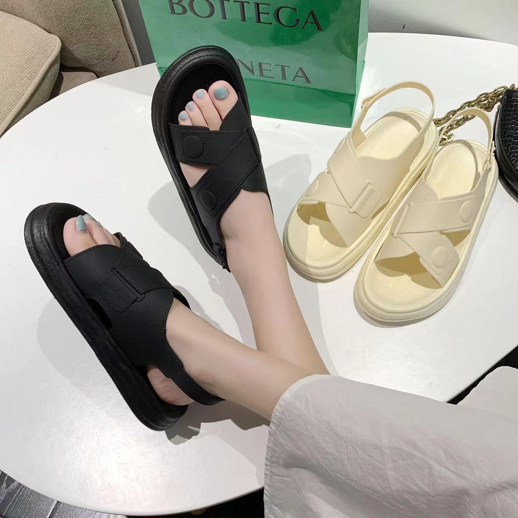 Dép Nữ Sandal Bánh Mì Đế Cao , Dép Quai Hậu Học Sinh 2 Màu Đen Trắng Size Kép MS 502