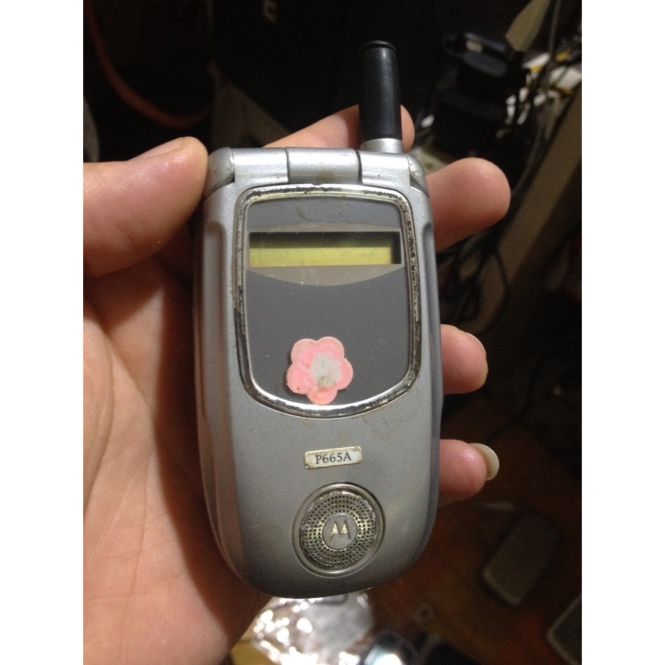 Xác MOTOROLA i730 không có bin tét, không rõ tình trạng, máy không nắp
