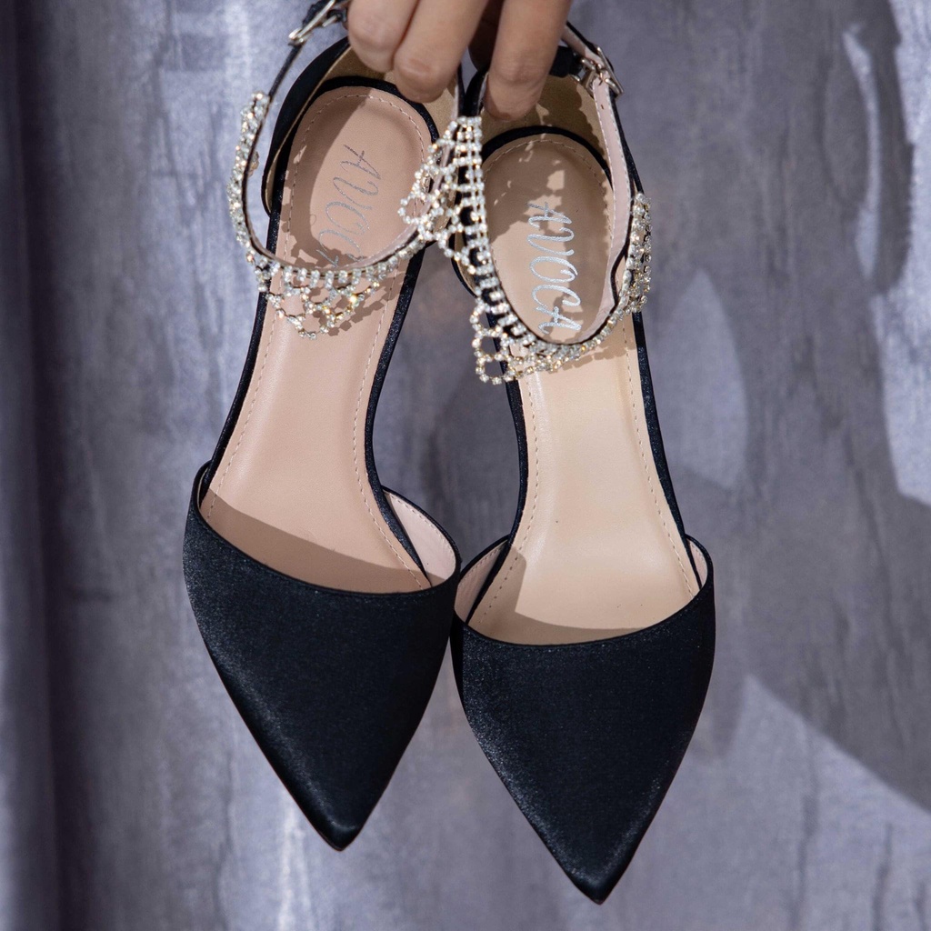 Giày mũi nhọn đính đá 9p A21