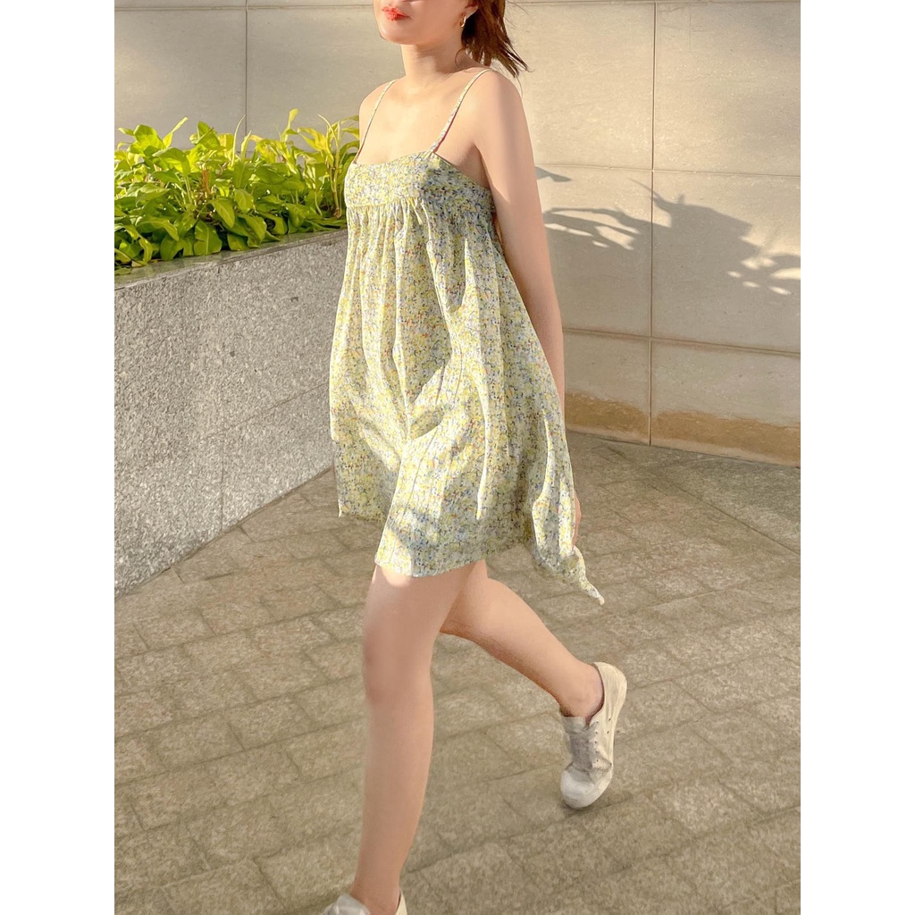 Váy hoa hai dây dáng ngắn mặc đi biển, đi chơi sang chảnh - munn.store