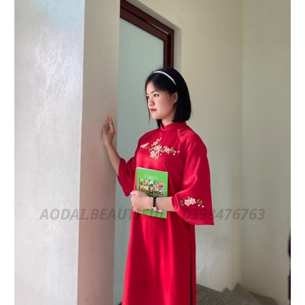 Áo dài cách tần xuông thêu chim hoa ,áo dài "NỮ NHI" tay lỡ màu đỏ tươi xinh xỉu luôn -THAO.AODAI