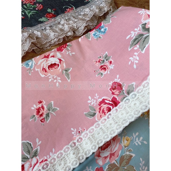 Khăn trải bàn hoa hồng