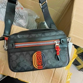 Túi c.oach nam đeo chéo c nổi