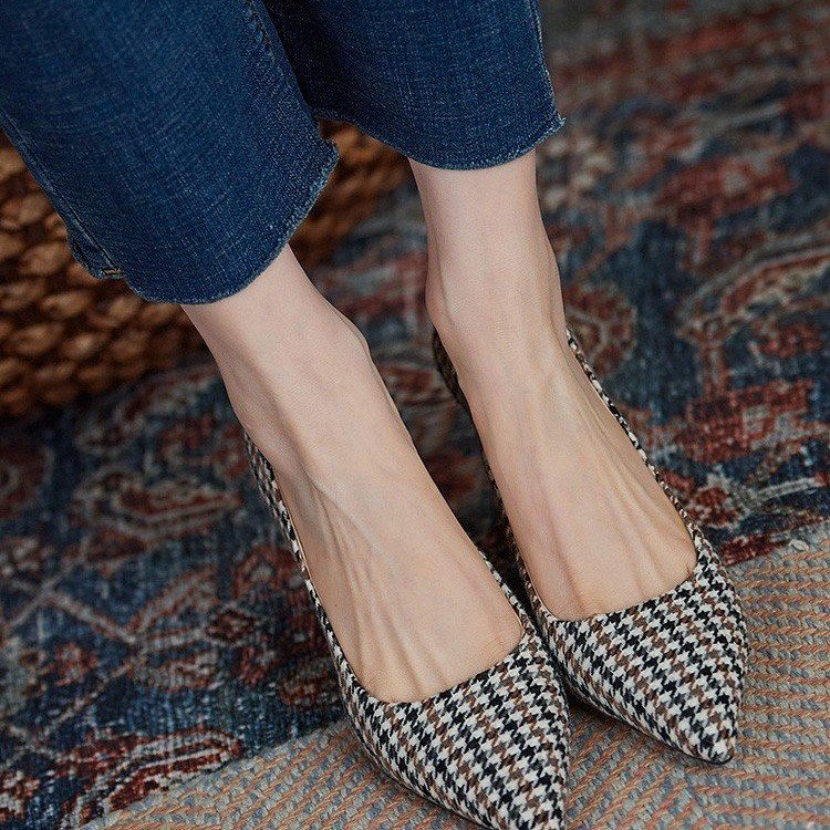 Giày Cao Gót Mũi Nhọn Họa Tiết Sọc Caro Phong Cách Retro