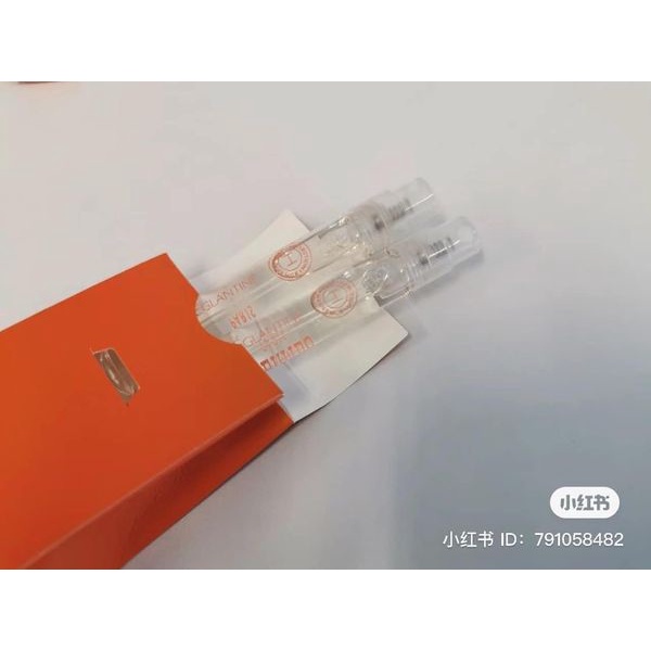 Set 2 chai nước hoa màu cam 2ml