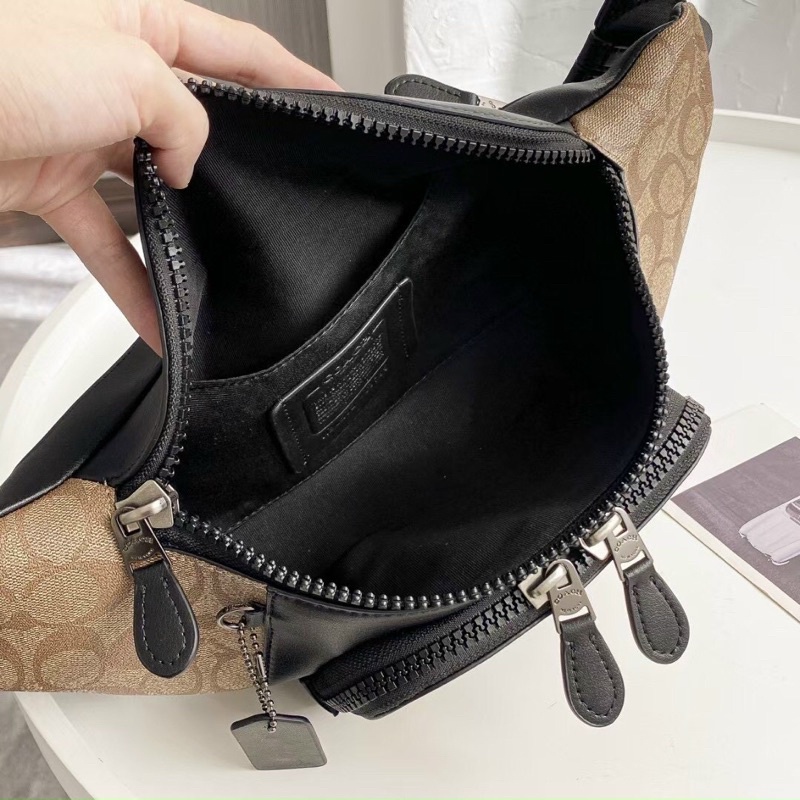 TÚI BAO TỬ COACH TRACK RIVINGTON