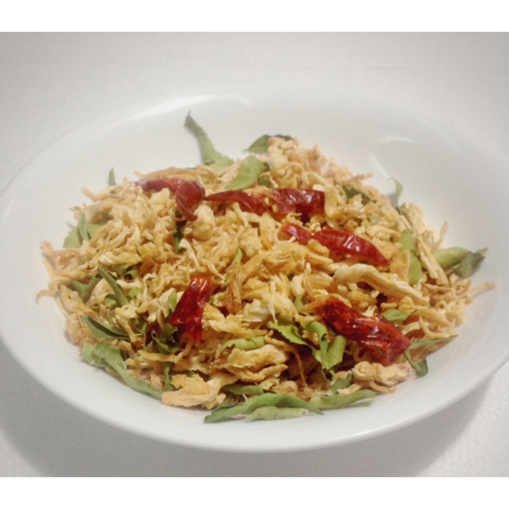 250gr Khô gà Lày Hòa  được sản xuất từ những nguyên liệu tươi mới theo tiêu chuẩn ATTP.