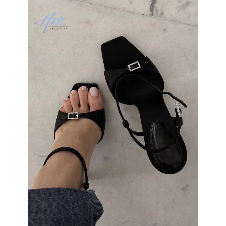 Sandal Cao Gót Hở Ngón Mũi Vuông Đính Đá Thiết Kế Mới Thời Trang Dành Cho Năm 2023