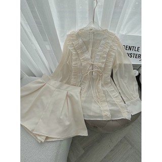 SÉT ÁO PEPLUM VIỀN BÈO+SHORT