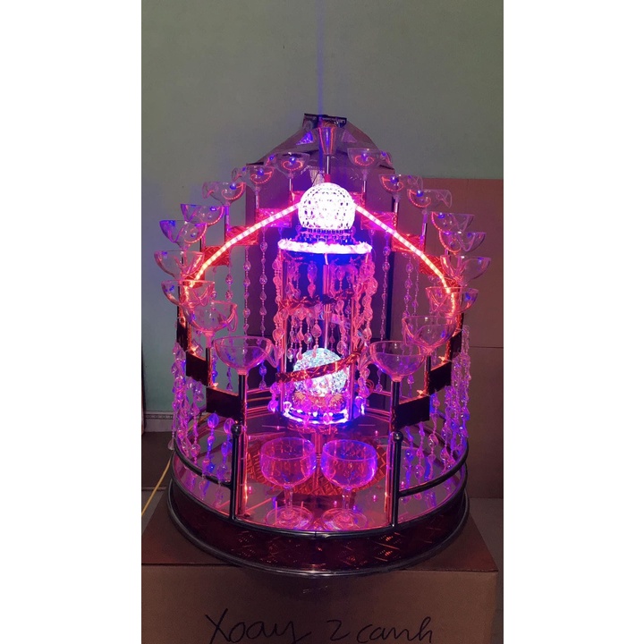 Tháp ly đám cưới