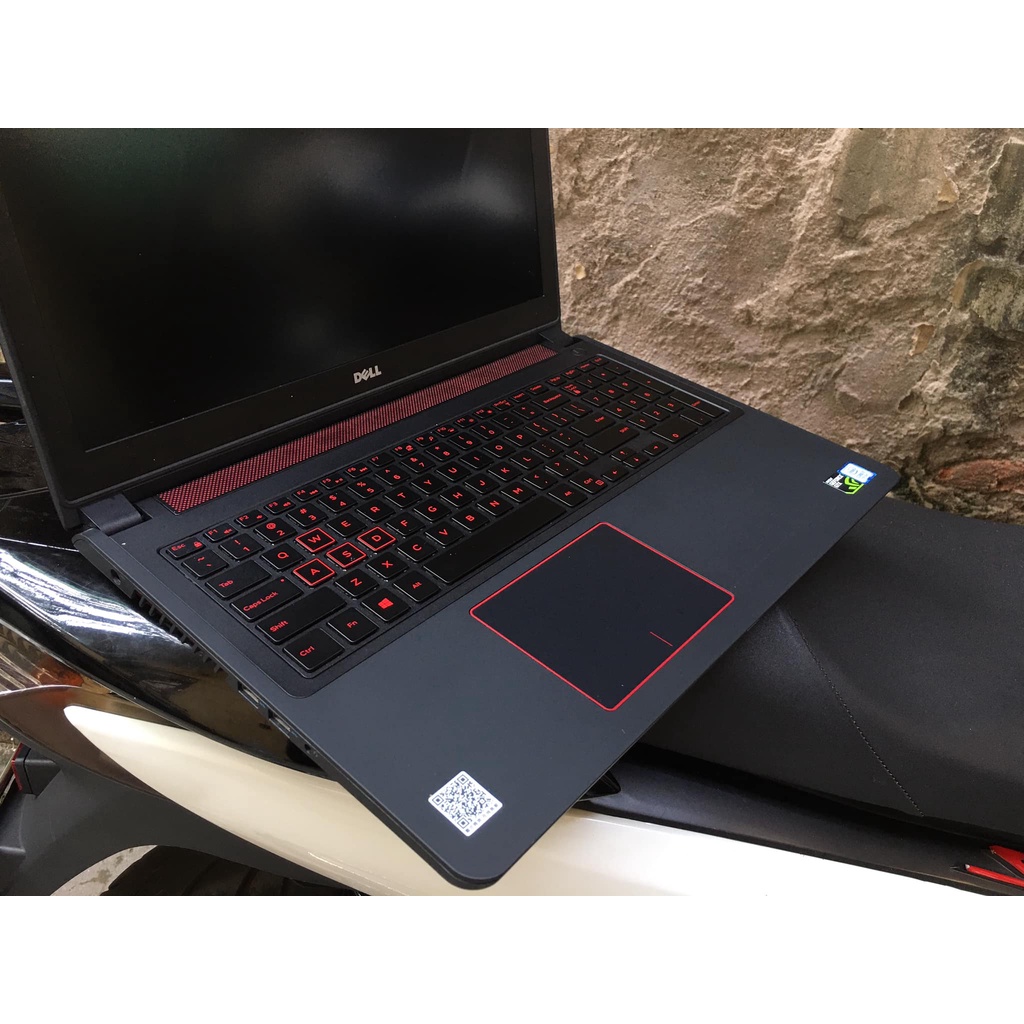 Laptop Gaming Đồ Hoạ Dell 5577 Core i7- 7700HQ/Ram 16Gb/SSD 256Gb+ HDD 500/Card 1050 4GB Chơi Game bền 24/24h