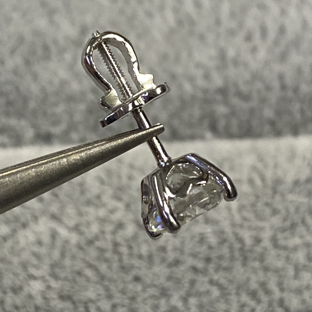 Bông hoa tai Moissanite bạc ý xi bạch kim
