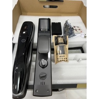 Khóa cửa vân tay có camera + chức năng thẻ từ, chuông báo động, vân tay, mật mã