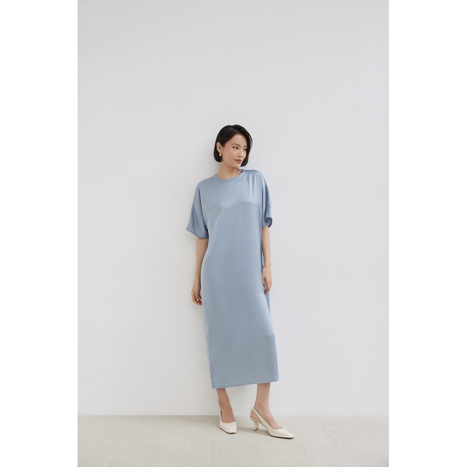 Nosbyn - Đầm Lụa Dài Cổ Tròn - N302-D001