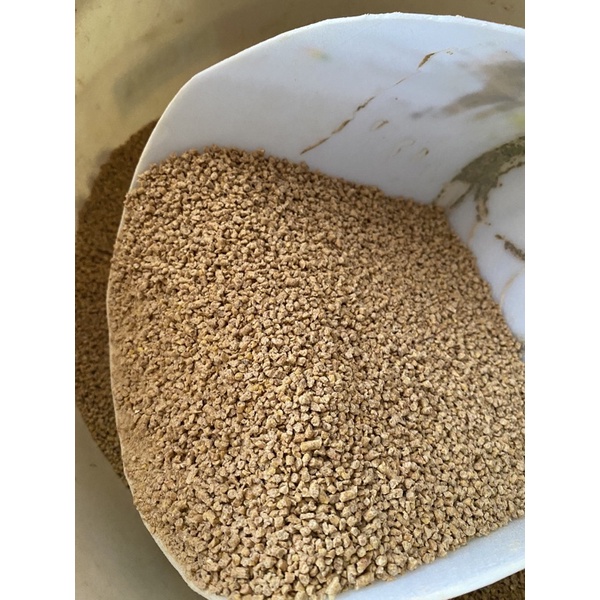 thức ăn cho gà con hạt nhỏ bán lẻ từ 1kg đạm cao.mùi thơm