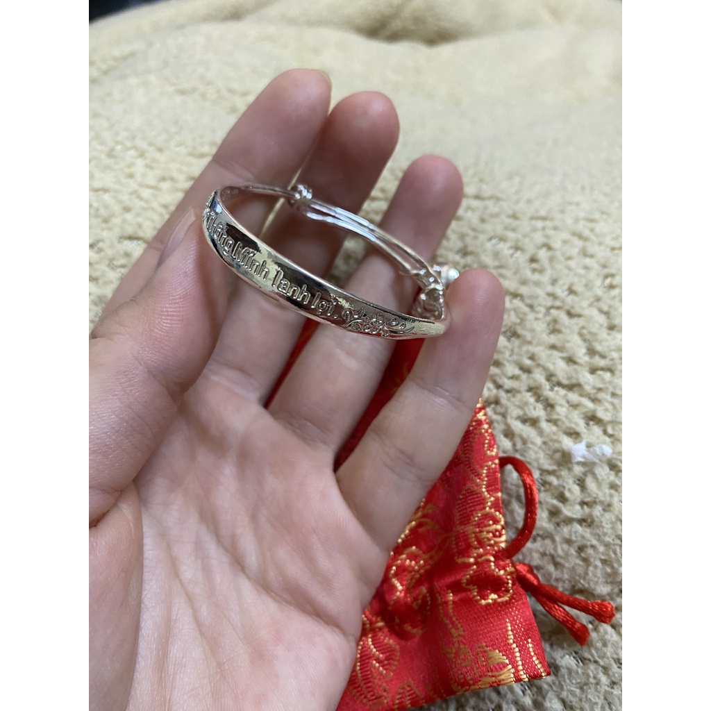 Vòng tay lắc bạc người Mông sapa cho bé từ 6 tháng - 5 tuổi khắc chữ THÔNG MINH LANH LỢI