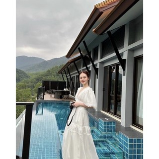 ĐẦM MIDI TRẮNG CỔ V TAY PHỒNG