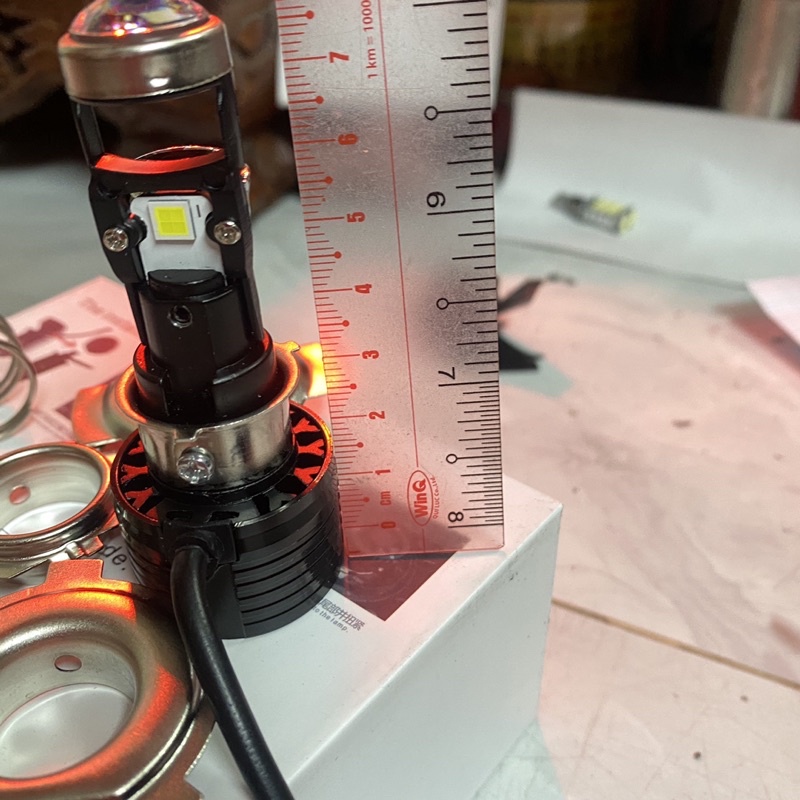 Đèn bi cầu HJG08 chân M5 và H4 sáng 35w