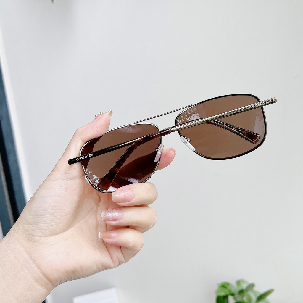 Kính mát nam Clavin Klein CK19137S 200 Brown fullbox