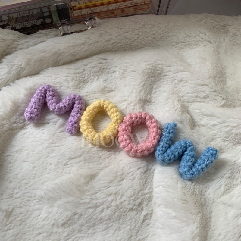 Móc Khoá Chữ Cái Bằng Len