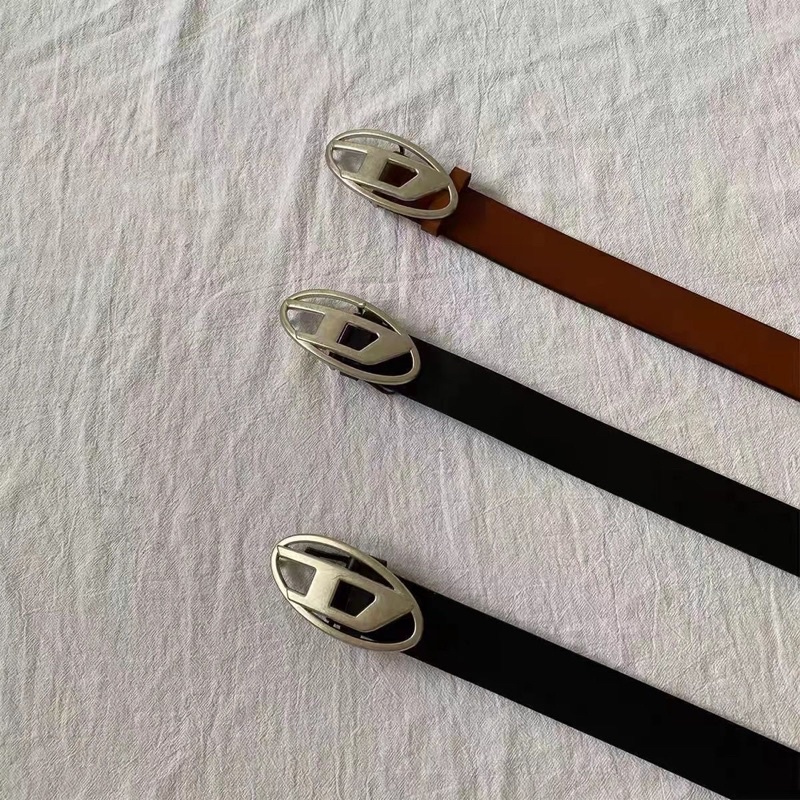 Thắt lưng da Diesel màu đen mặt kim loại dành cho nam nữ cá tính hot trend