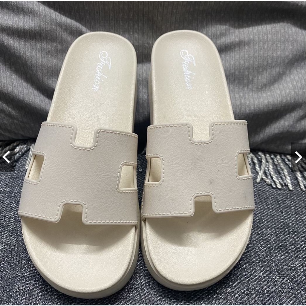 Dép Quai Ngang Nữ Chứ H Đế Bánh Mì Cao 4cm