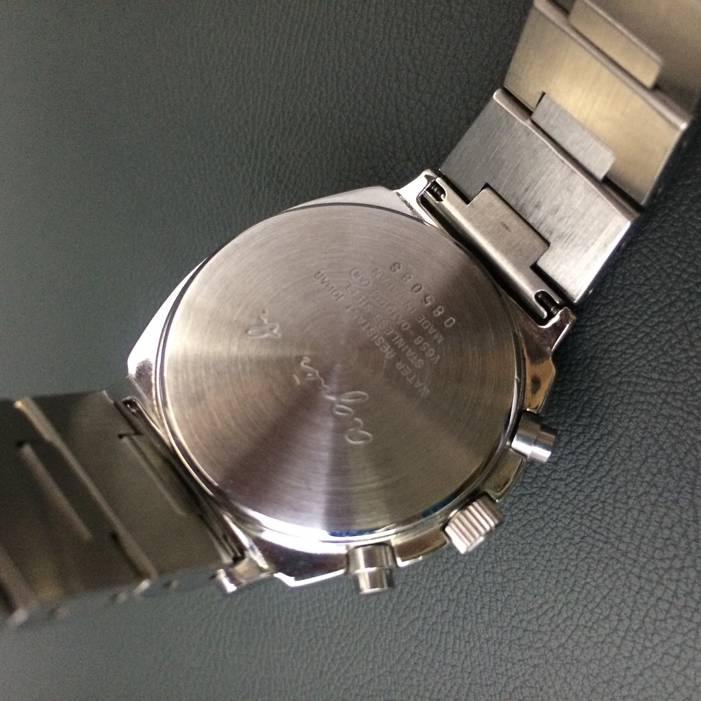 Đồng hồ nam Agnes B, nắp khắc Seiko Singapore