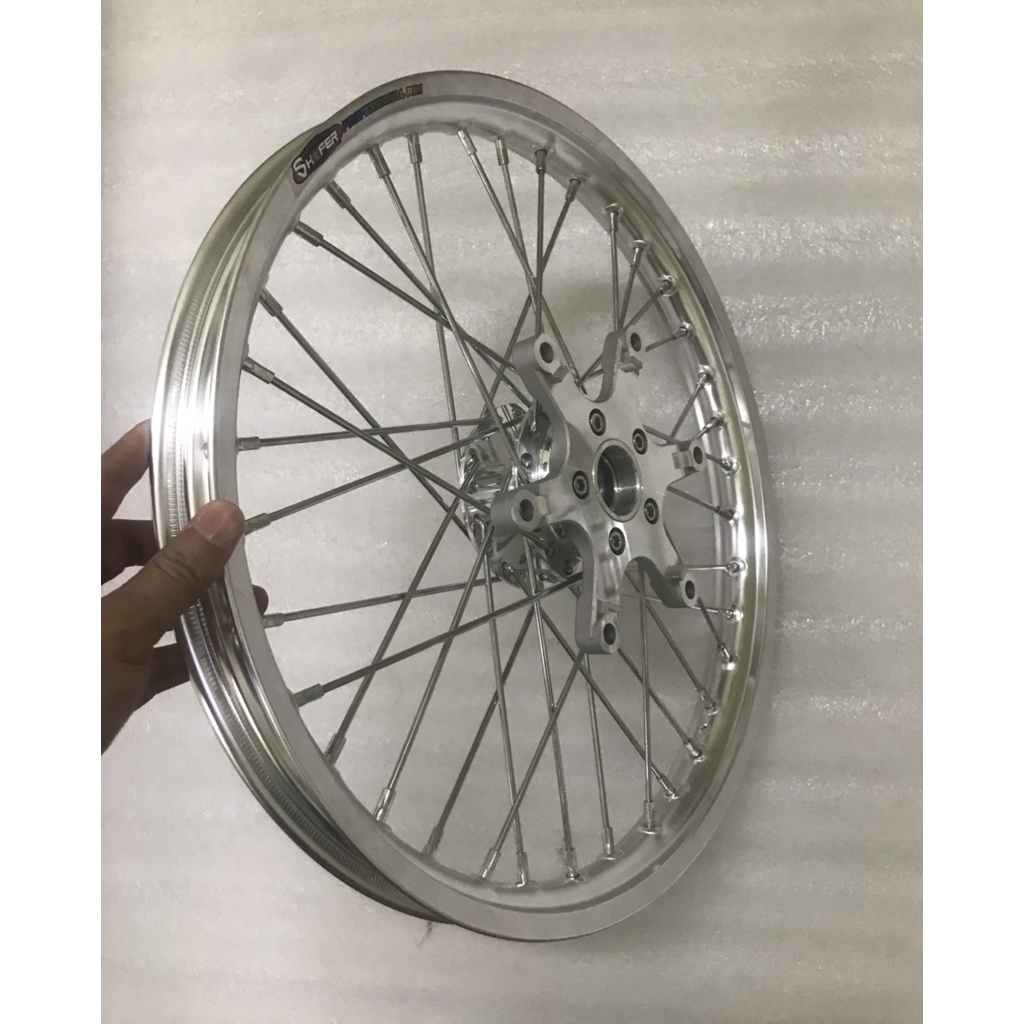 CĂM ĐÙM NIỀNG NHÔM MẠ CROM HONDA WINNER LÊN ZIN THEO XE KHÔNG CHẾ CHÁO