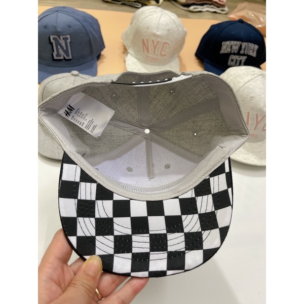 Mũ lưỡi chai HM dư xịn bé trai