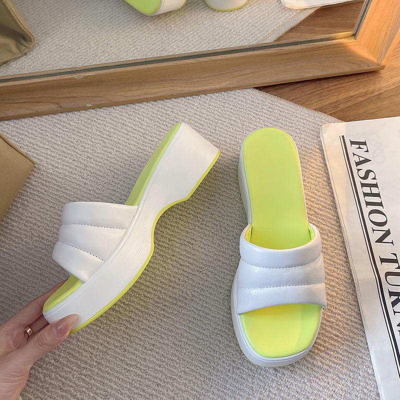 Dép sandal nữ dơn giản bên ngoài mặc