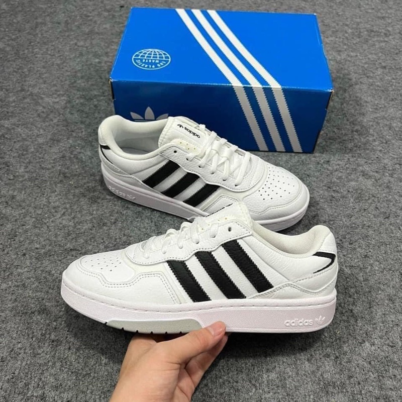Giày adidas courtic white GX6318