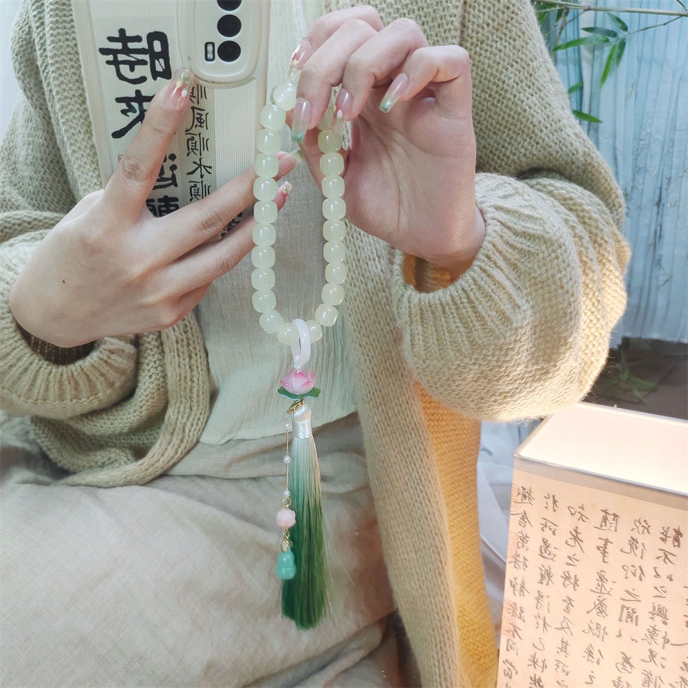 Vòng Tay Hoa Sen Phong Cách Cổ Điển