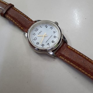 Đồng hồ nữ dây da FWC Nattito second hand si Nhật