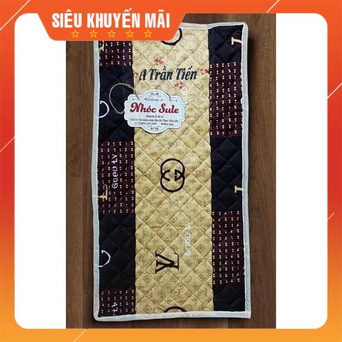 Thảm trải giường lưới cho bé đi học in tên theo yêu cầu Nhóc Sule