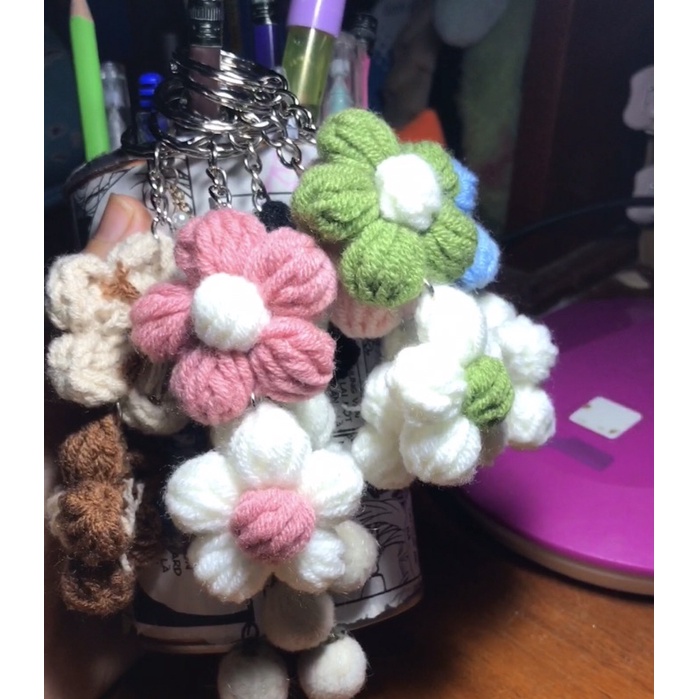 Móc khoá hoa len handmade phối màu xinh xắn