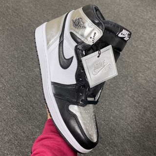 GiàyAir Jordan 1 Retro High "Silver Toe"