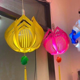 Lồng đèn Hoa Sen bằng nhựa xuyên sáng trang trí quán cafe sân vườn, chùa chiền, đường phố...