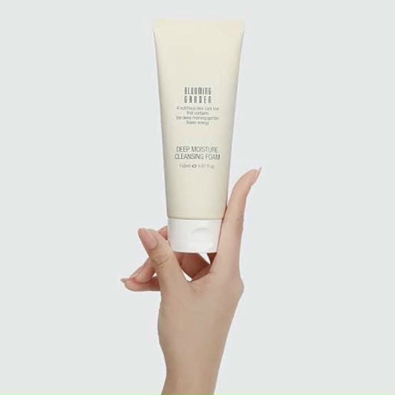 Sữa rửa mặt tạo bọt Ashe7 blooming garden 150ml