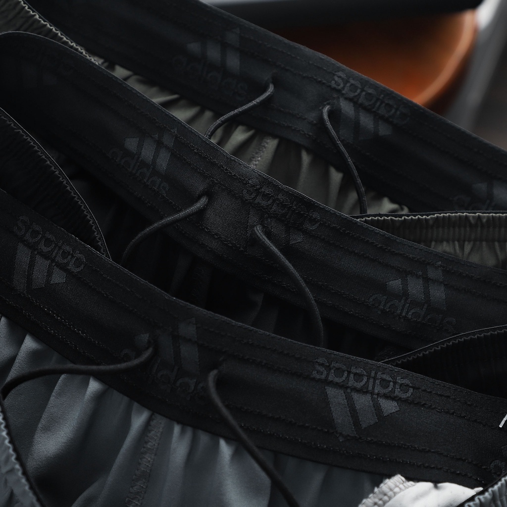 Quần thể thao Nam TVN chất dù form ngắn vừa phải co giãn nhẹ đậm chất thời trang