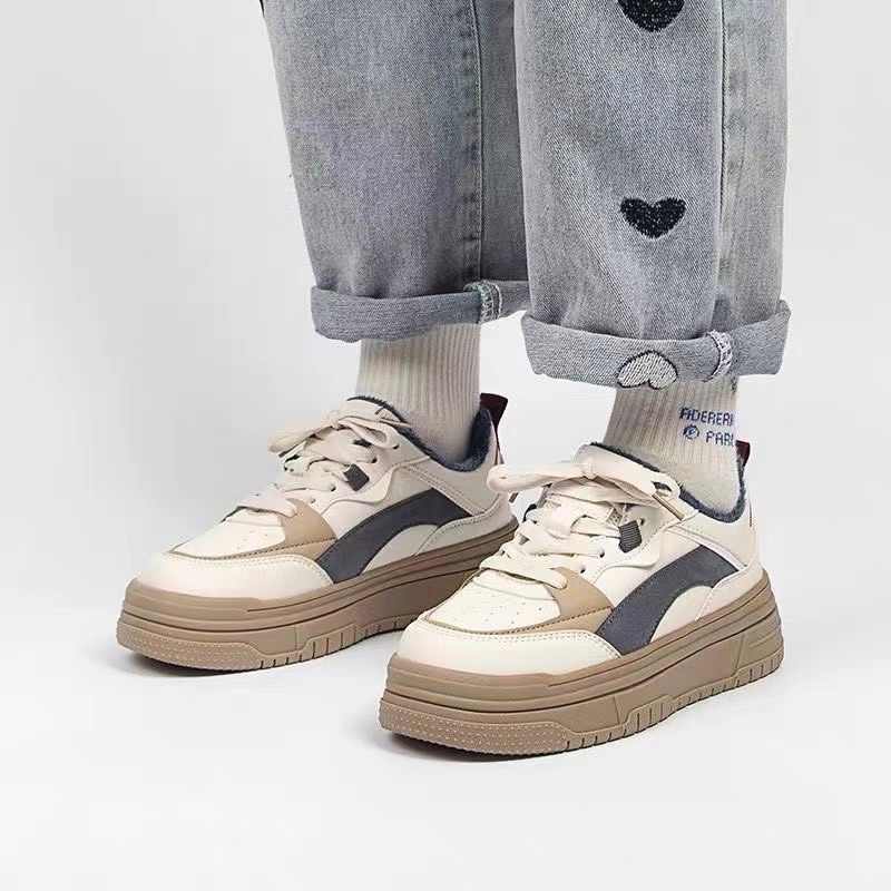 GIÀY THỂ THAO VIỀN SỐ 7