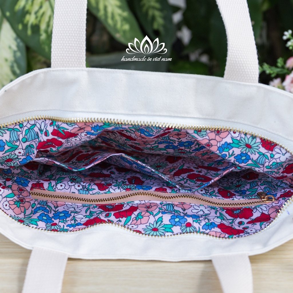 Túi tote đeo vai, đi học ,đi làm thêu tay, khóa kéo, vải lót bên trong đầy đủ